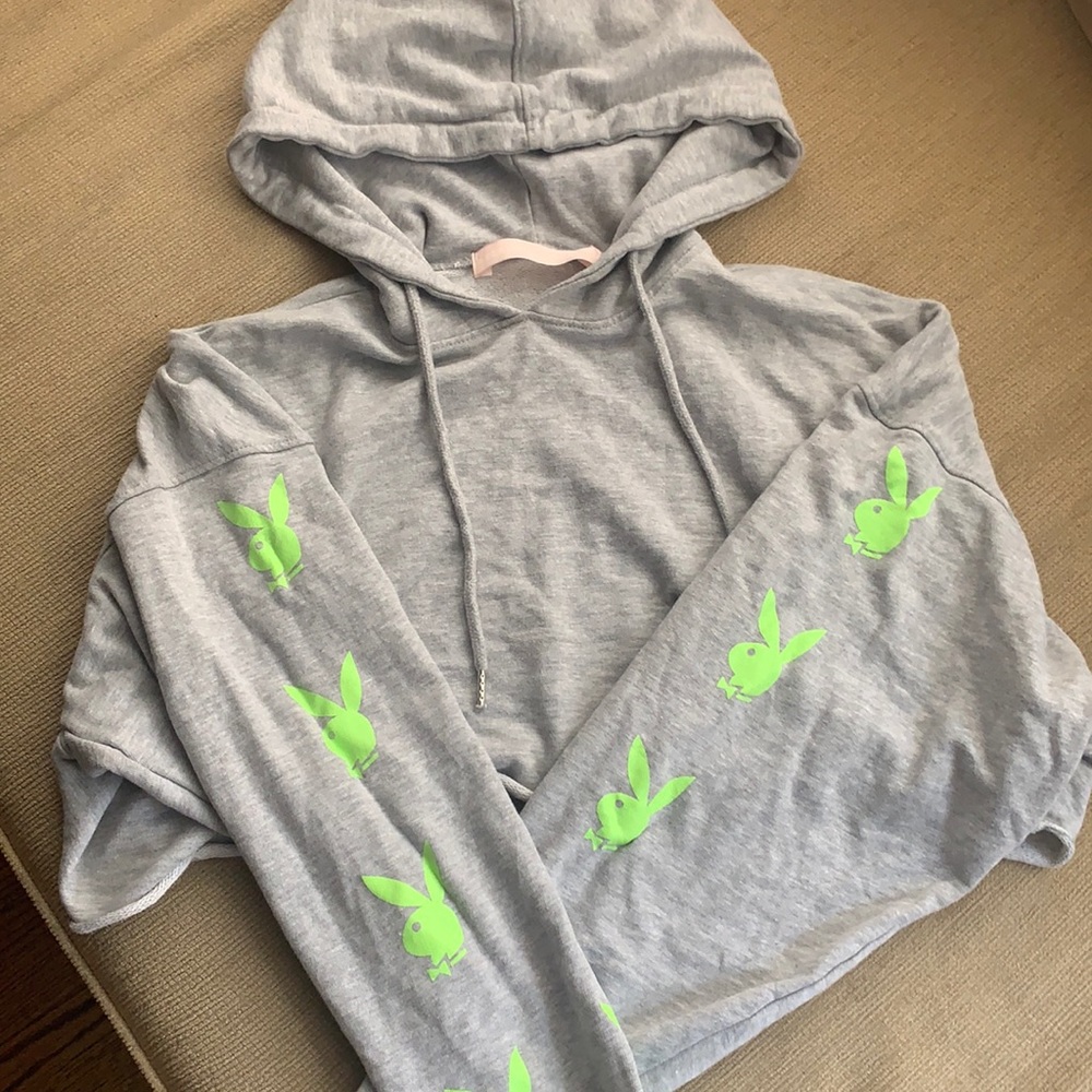 Cropped hoodie!
